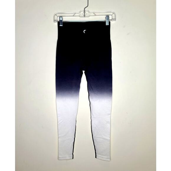 Zyia Active black white ombre workout leggings - small - Picture 5 of 7